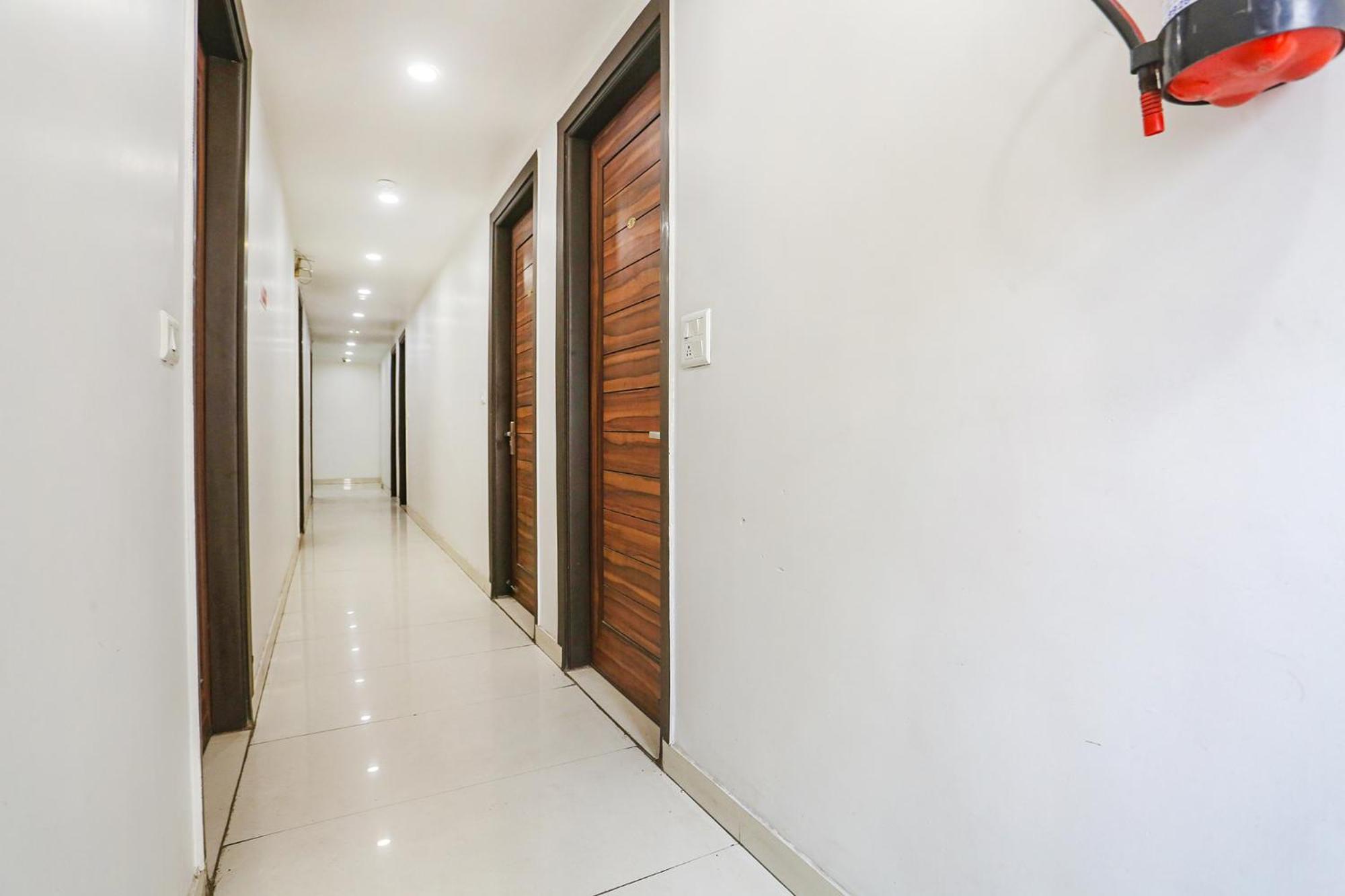Fabhotel Gold Inn Janakpuri Delhi  Dış mekan fotoğraf